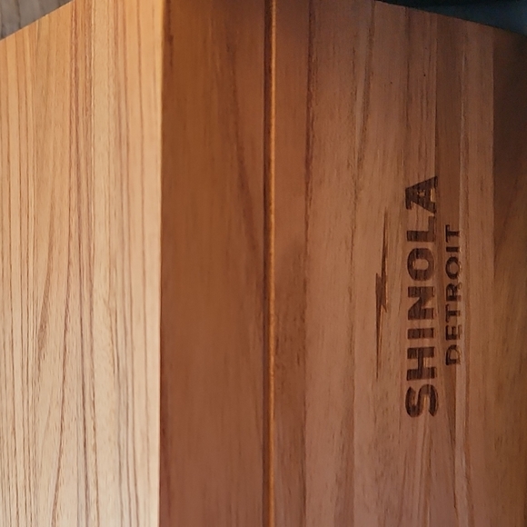 Shinola watch 44mm - Picture 3 of 4